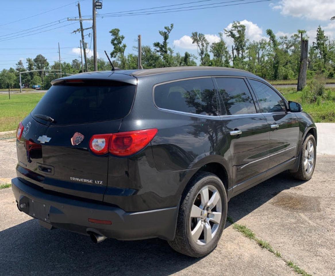Photo 4 from auction – 2009 CHEVROLET TRAVERSE L with VIN 1GNER33D59S119019