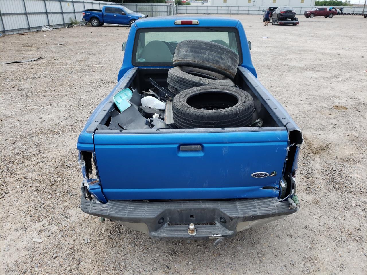 Photo 6 from auction – 2000 FORD RANGER with VIN 1FTYR10V2YPA32655