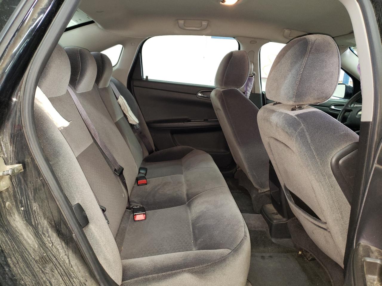 Photo 6 from auction – 2010 CHEVROLET IMPALA LS with VIN 2G1WA5EKXA1103097