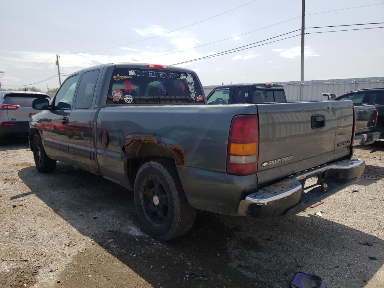 Photo 3 from auction – 2002 CHEVROLET SILVERADO with VIN 2GCEC19V721227663