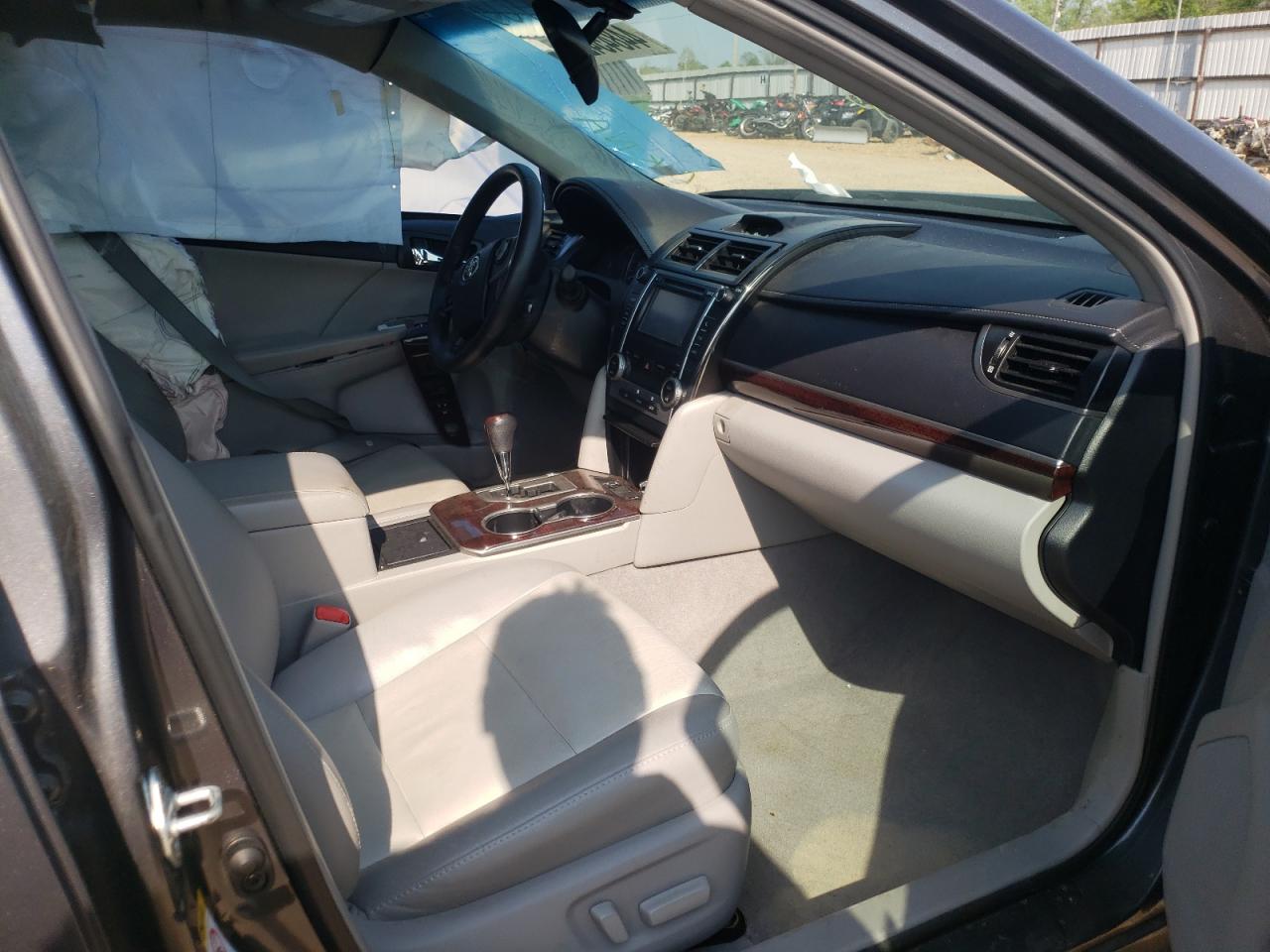 Photo 5 from auction – 2012 TOYOTA CAMRY BASE with VIN 4T4BF1FK8CR259047