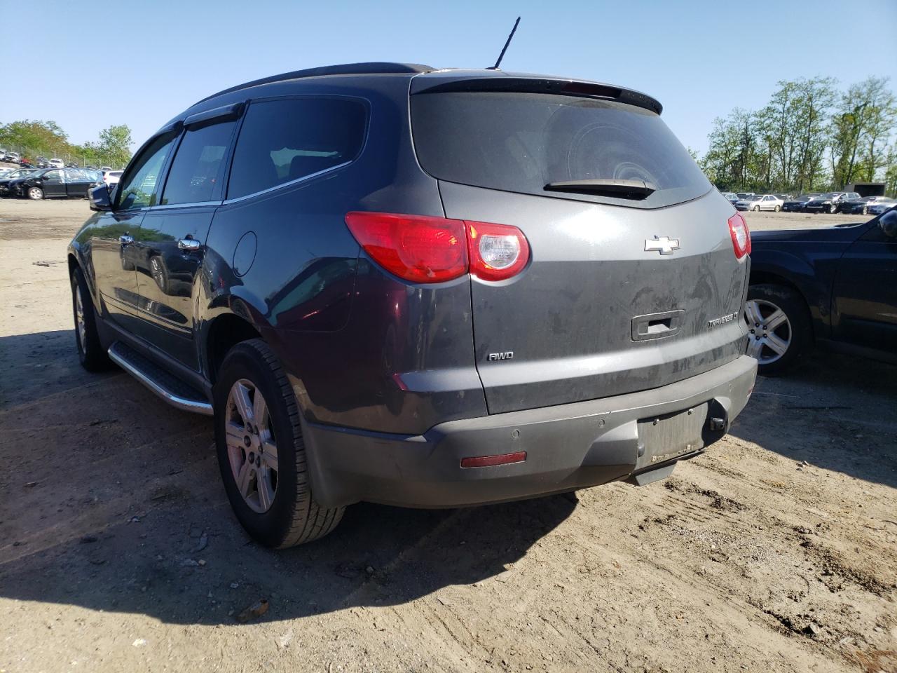 Photo 3 from auction – 2010 CHEVROLET TRAVERSE L with VIN 1GNLVFED3AJ263048