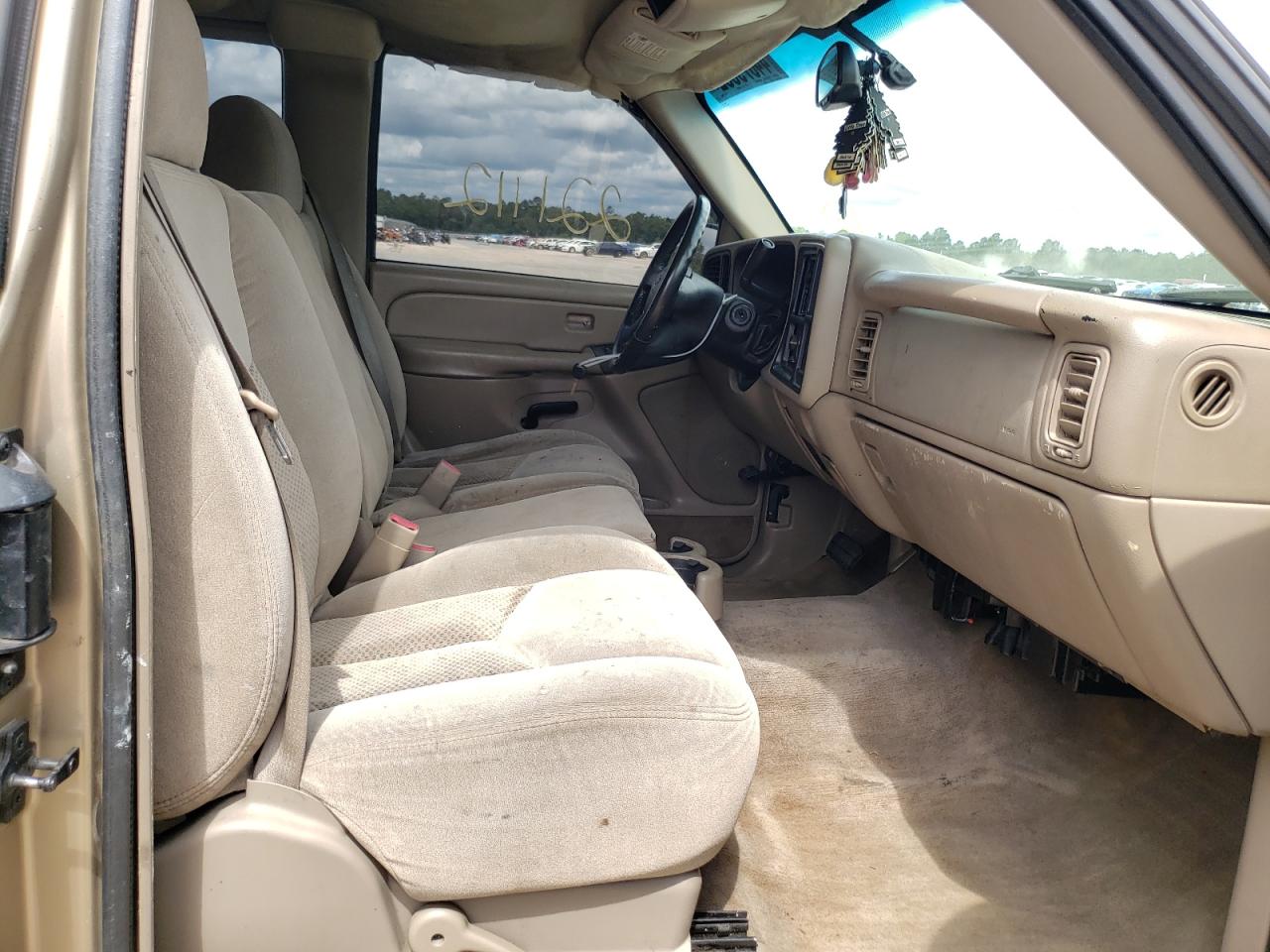 Photo 5 from auction – 2004 CHEVROLET SILVERADO with VIN 1GCEC19V54Z125045