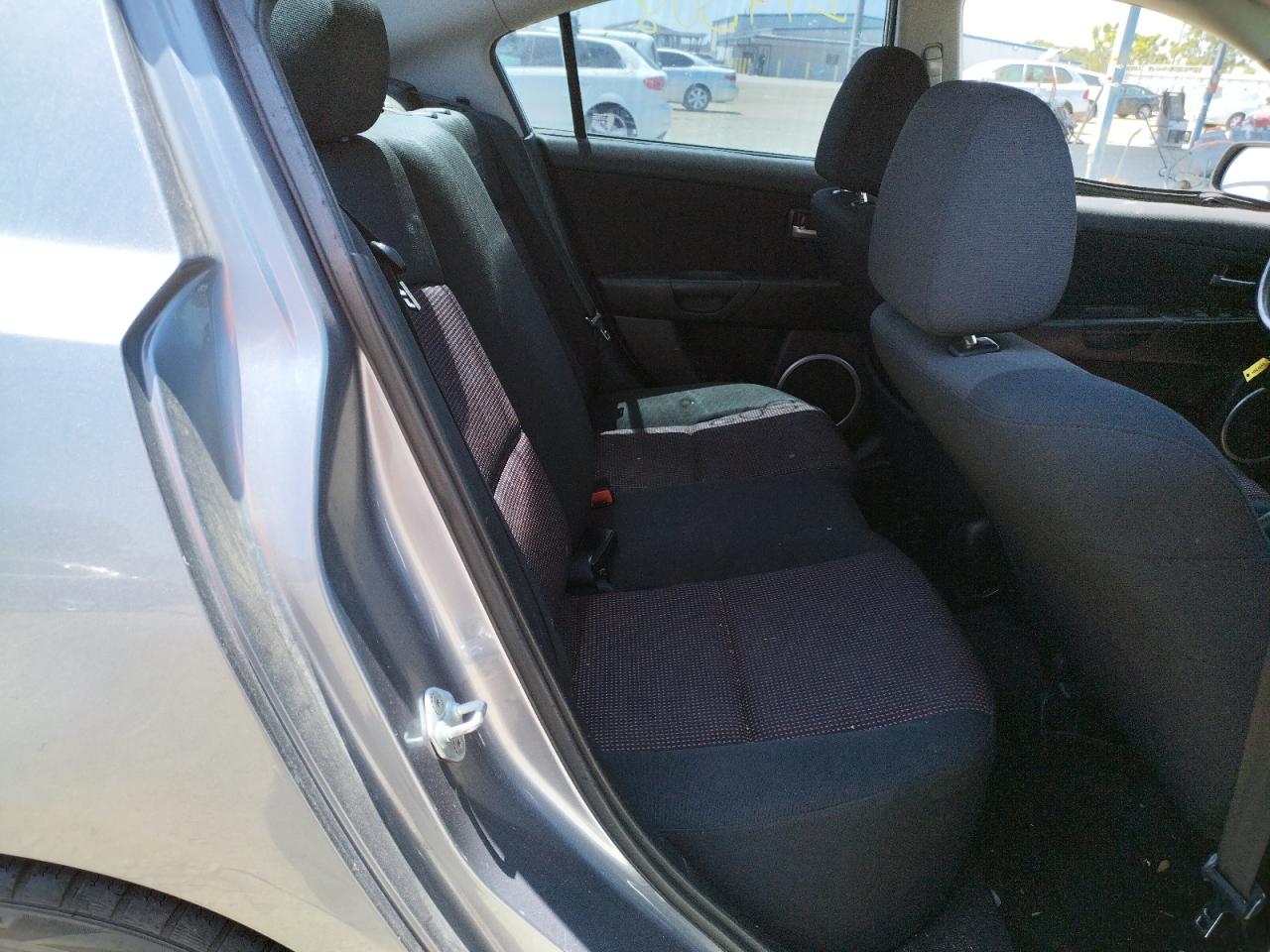 Photo 6 from auction – 2005 MAZDA 3 S with VIN JM1BK123851218463