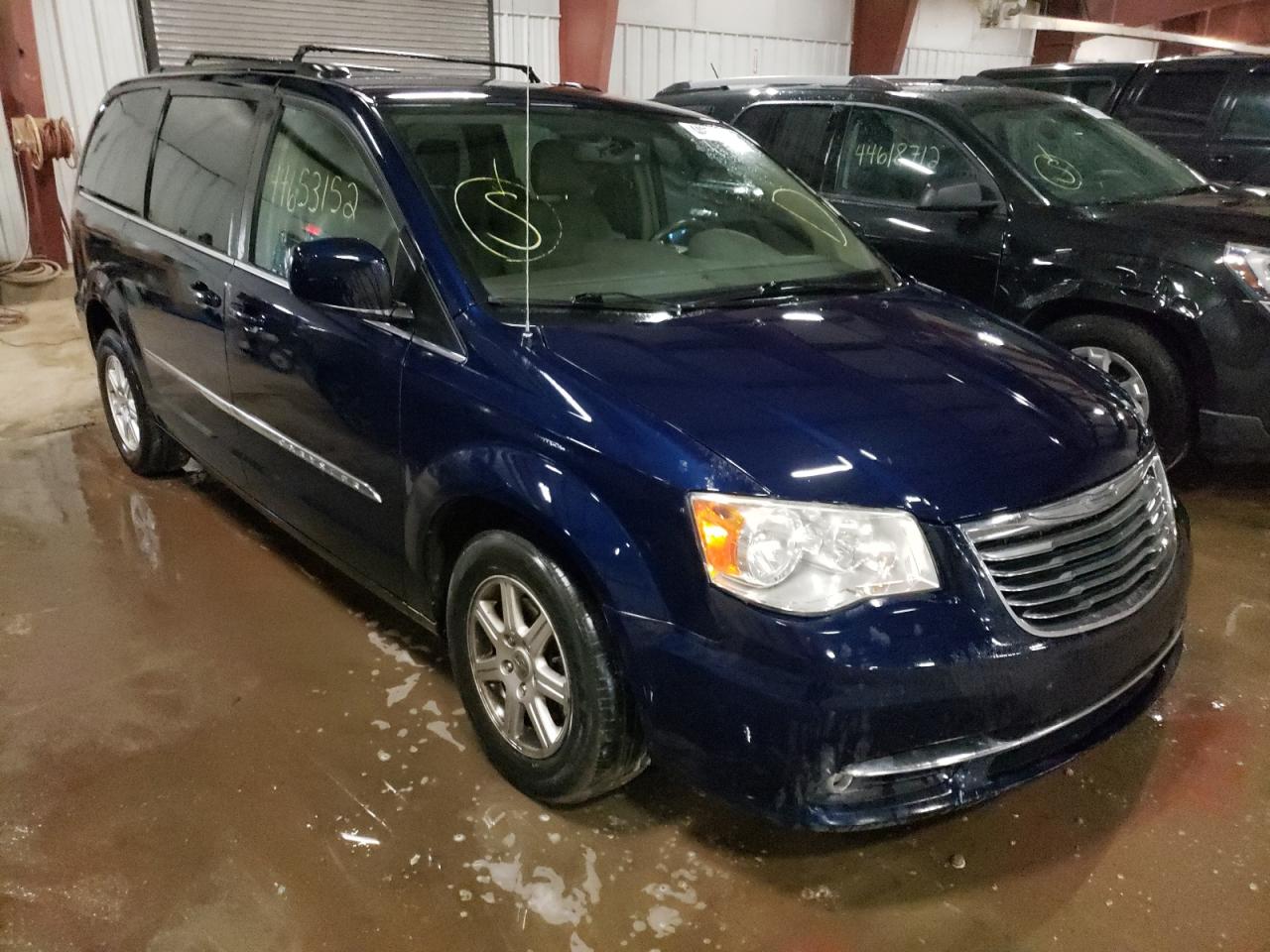 Photo 1 from auction – 2012 CHRYSLER TOWN & COU with VIN 2C4RC1BG6CR228271