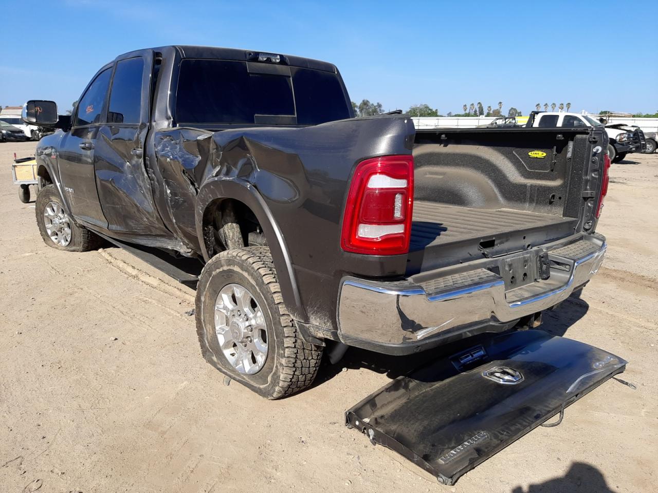 Photo 15 from auction – 2022 RAM 2500 LARAM with VIN 3C6UR5FL9NG146400