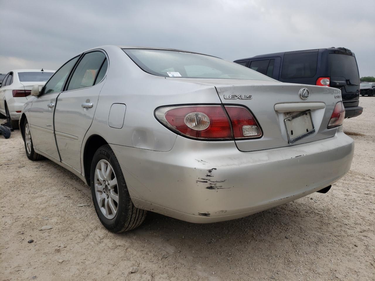 Photo 3 from auction – 2004 LEXUS ES 330 with VIN JTHBA30G940002757