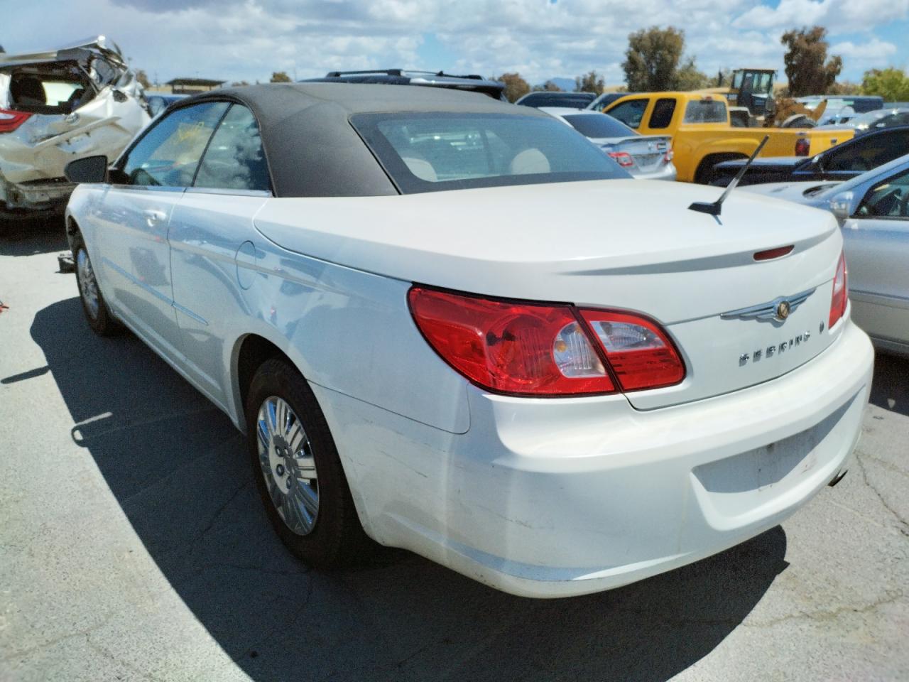 Photo 3 from auction – 2008 CHRYSLER SEBRING with VIN 1C3LC45K68N674520