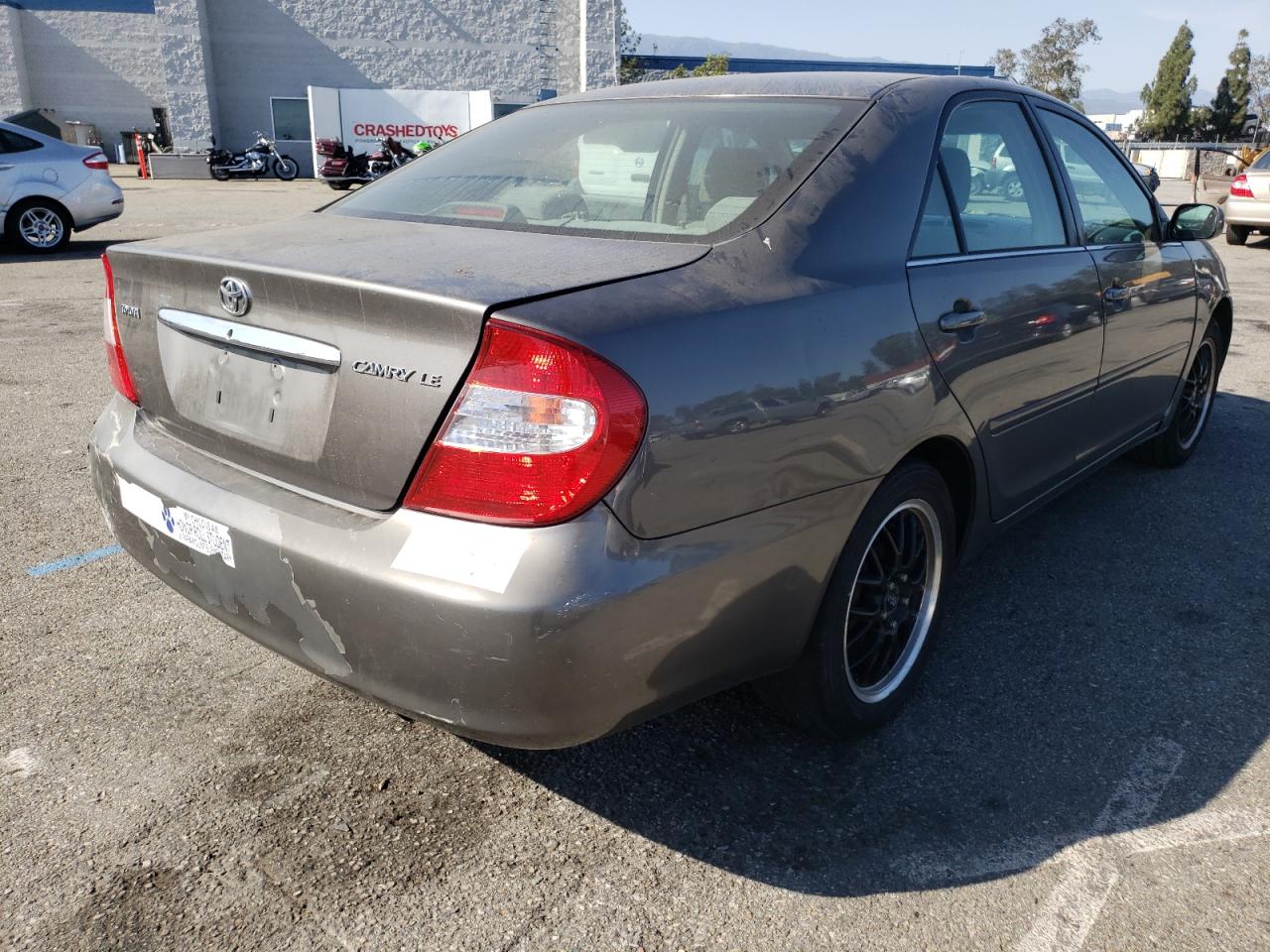 Photo 4 from auction – 2004 TOYOTA CAMRY LE with VIN 4T1BE32K44U869558