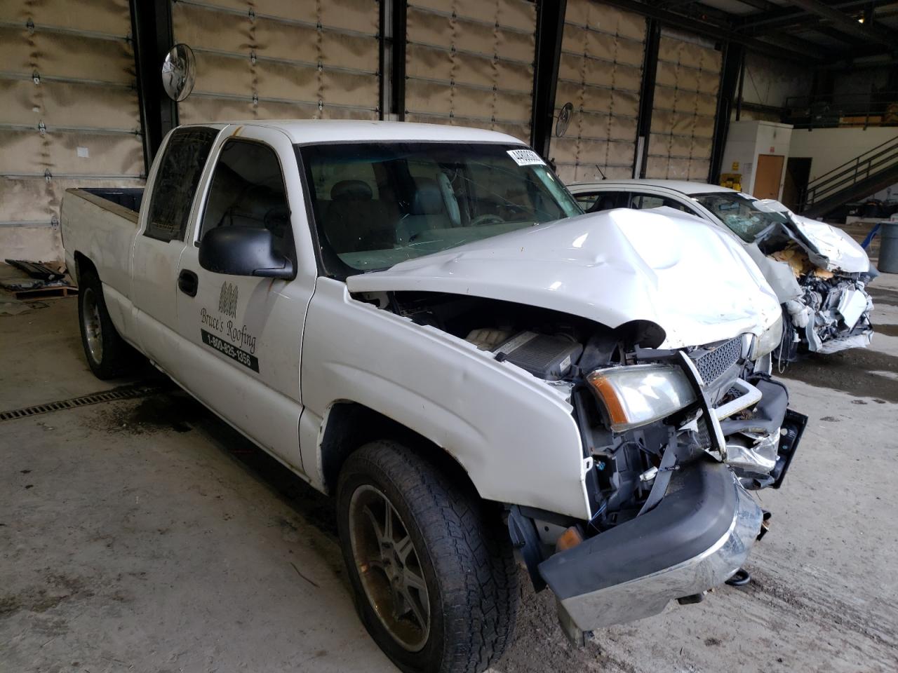 CHEVROLET SILVERADO 2004 with VIN 1GCEC19V44Z352971 - Photo from auction