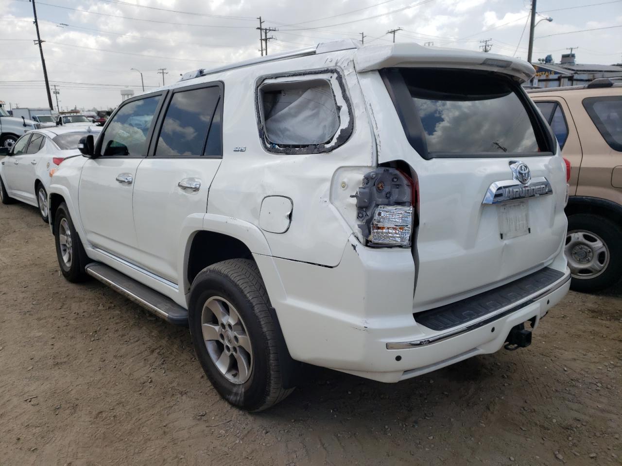Photo 3 from auction – 2011 TOYOTA 4RUNNER SR with VIN JTEZU5JR0B5023625