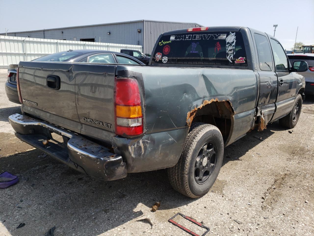 Photo 4 from auction – 2002 CHEVROLET SILVERADO with VIN 2GCEC19V721227663