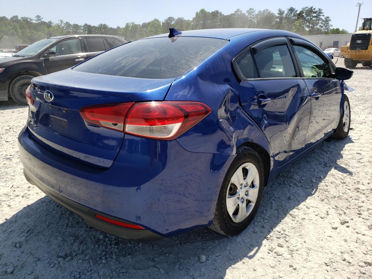 Photo 4 from auction – 2017 KIA FORTE LX with VIN 3KPFK4A79HE011248