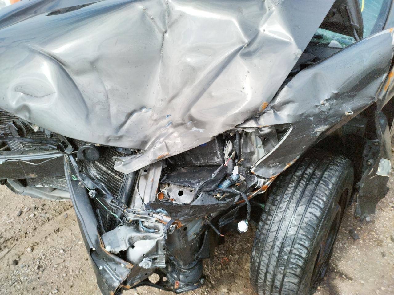 Photo 9 from auction – 2003 TOYOTA CAMRY LE with VIN 4T1BE32KX3U694845