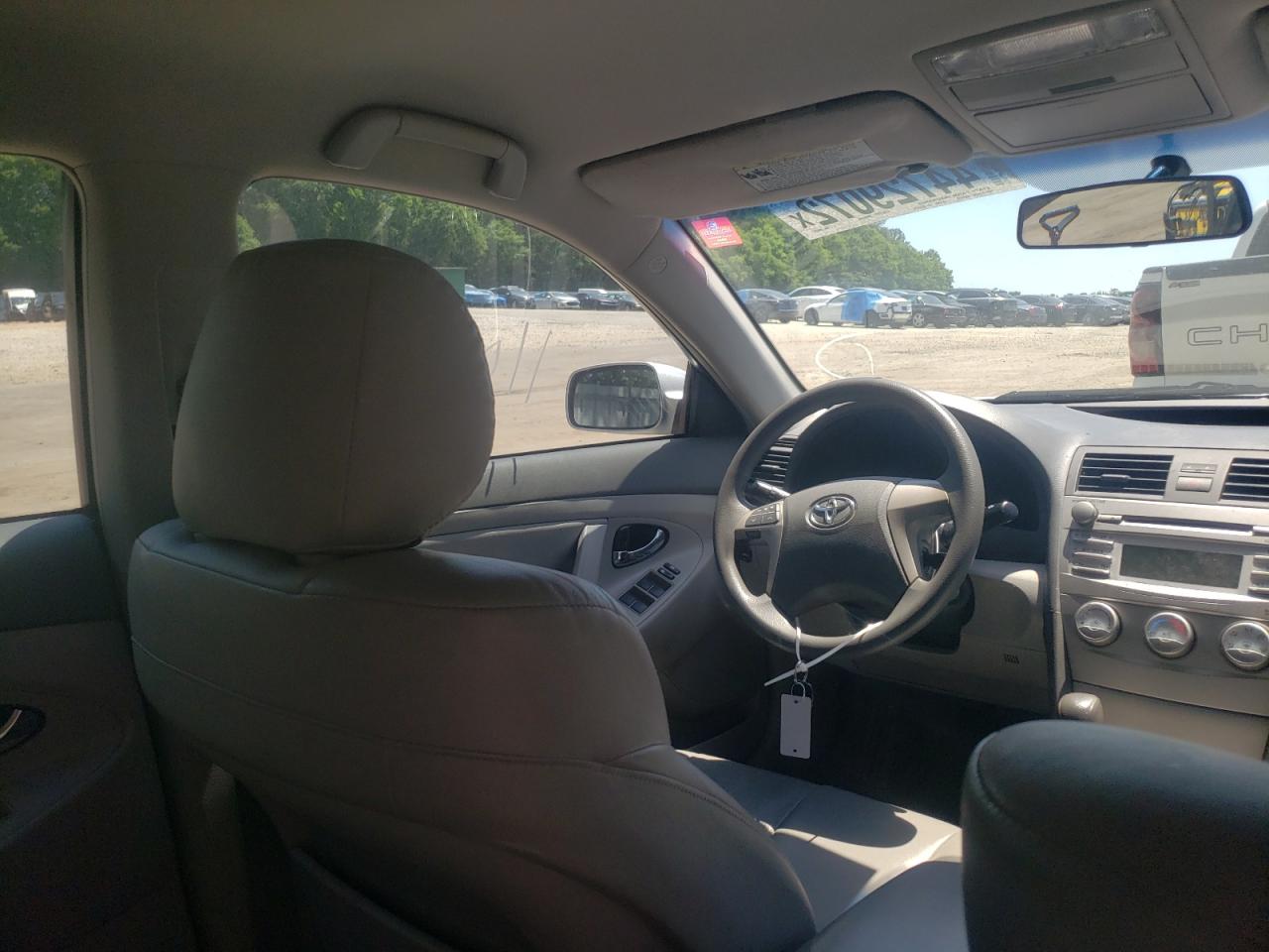 Zdjęcie 9 z aukcji – 2011 TOYOTA CAMRY BASE z VIN 4T1BF3EK8BU709527