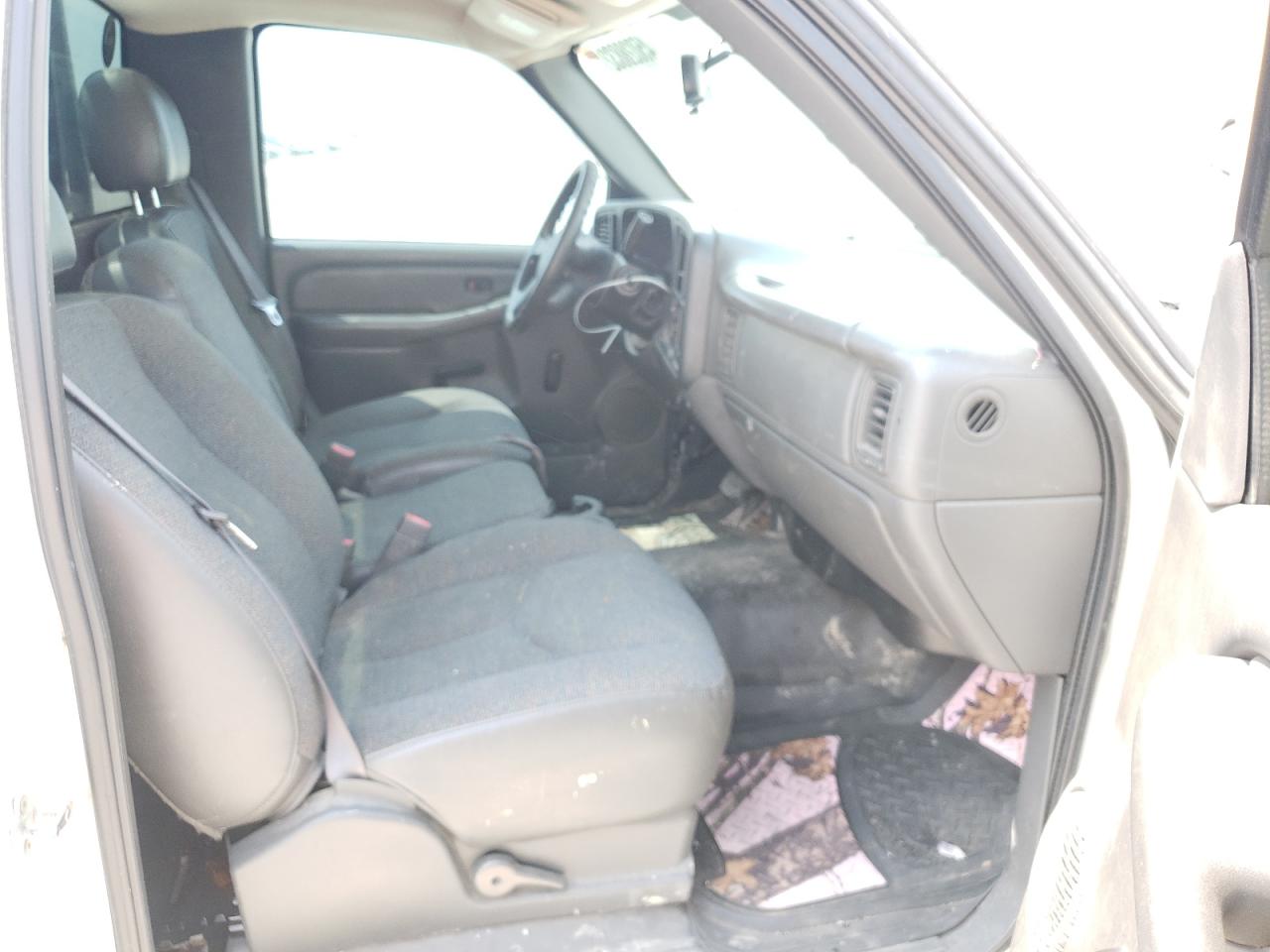 Photo 5 from auction – 2006 CHEVROLET SILVERADO with VIN 3GCEC14X56G262143