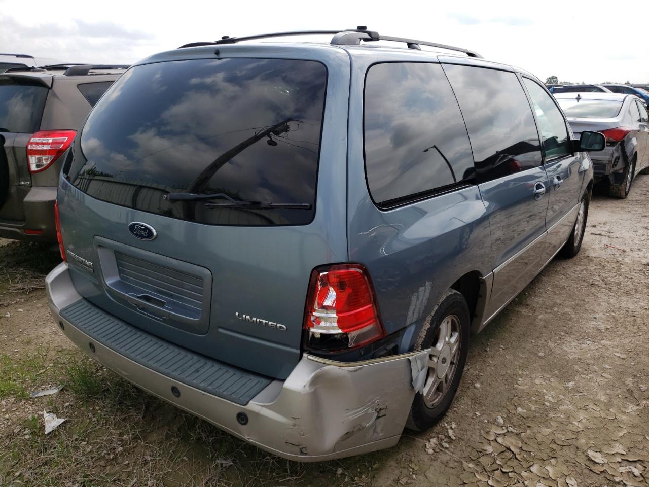 Photo 4 from auction – 2004 FORD FREESTAR L with VIN 2FMDA58294BA51952