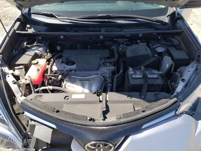 Photo 7 from auction – 2017 TOYOTA RAV4 LE with VIN 2T3BFREV3HW600812