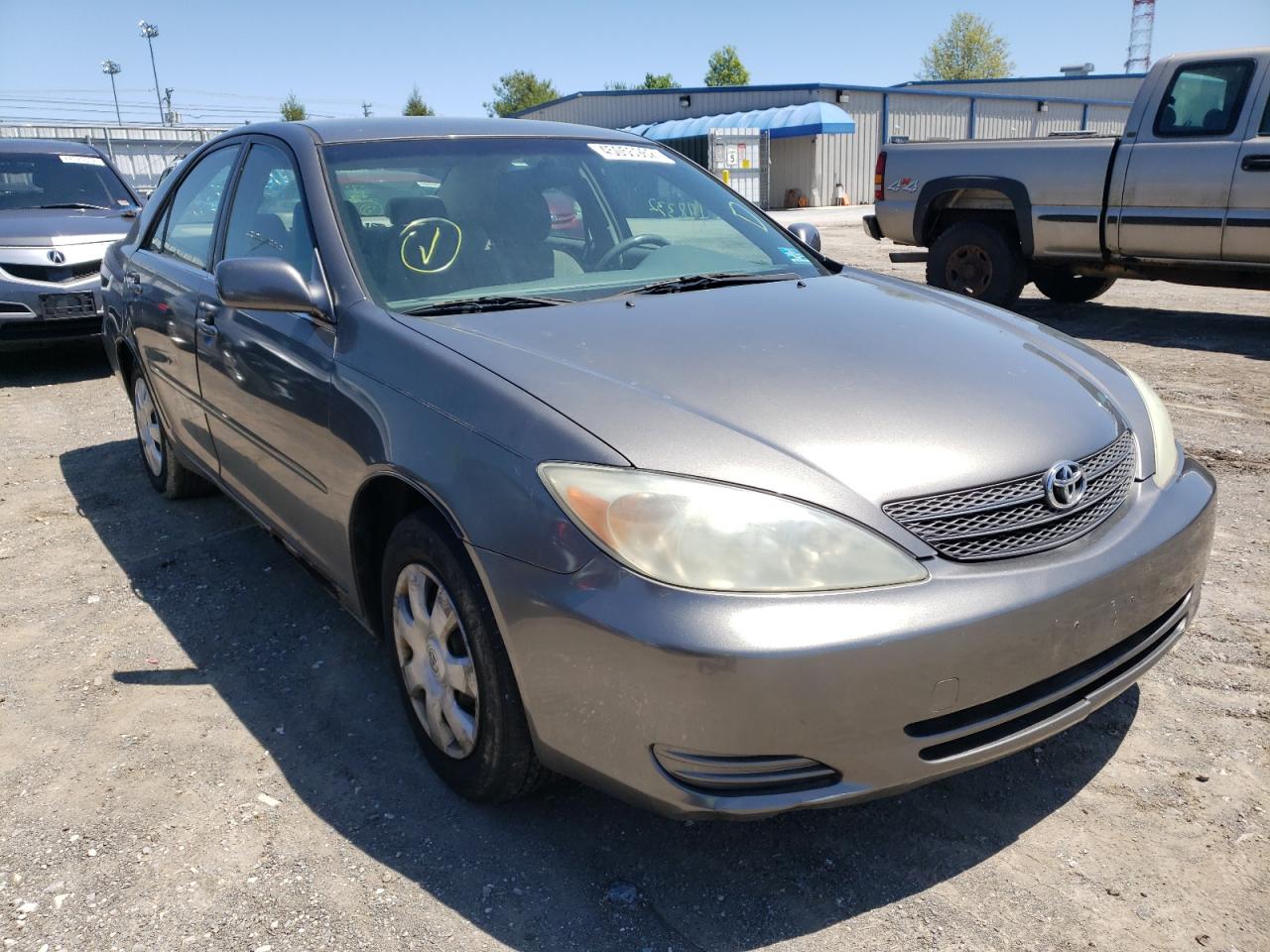 TOYOTA CAMRY LE 2002 with VIN JTDBE32K320115883 - Photo from auction