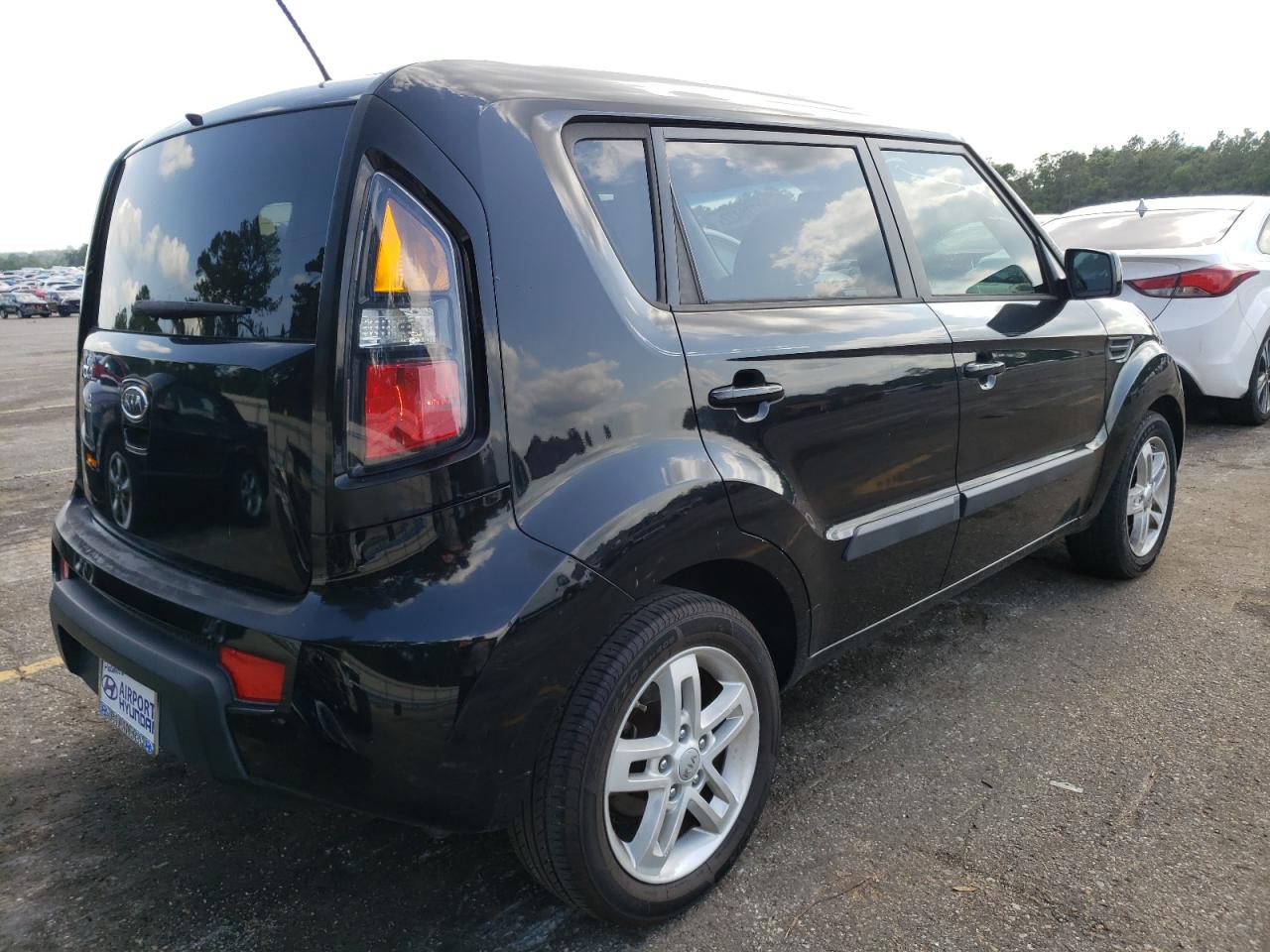 Photo 4 from auction – 2011 KIA SOUL + with VIN KNDJT2A27B7345544