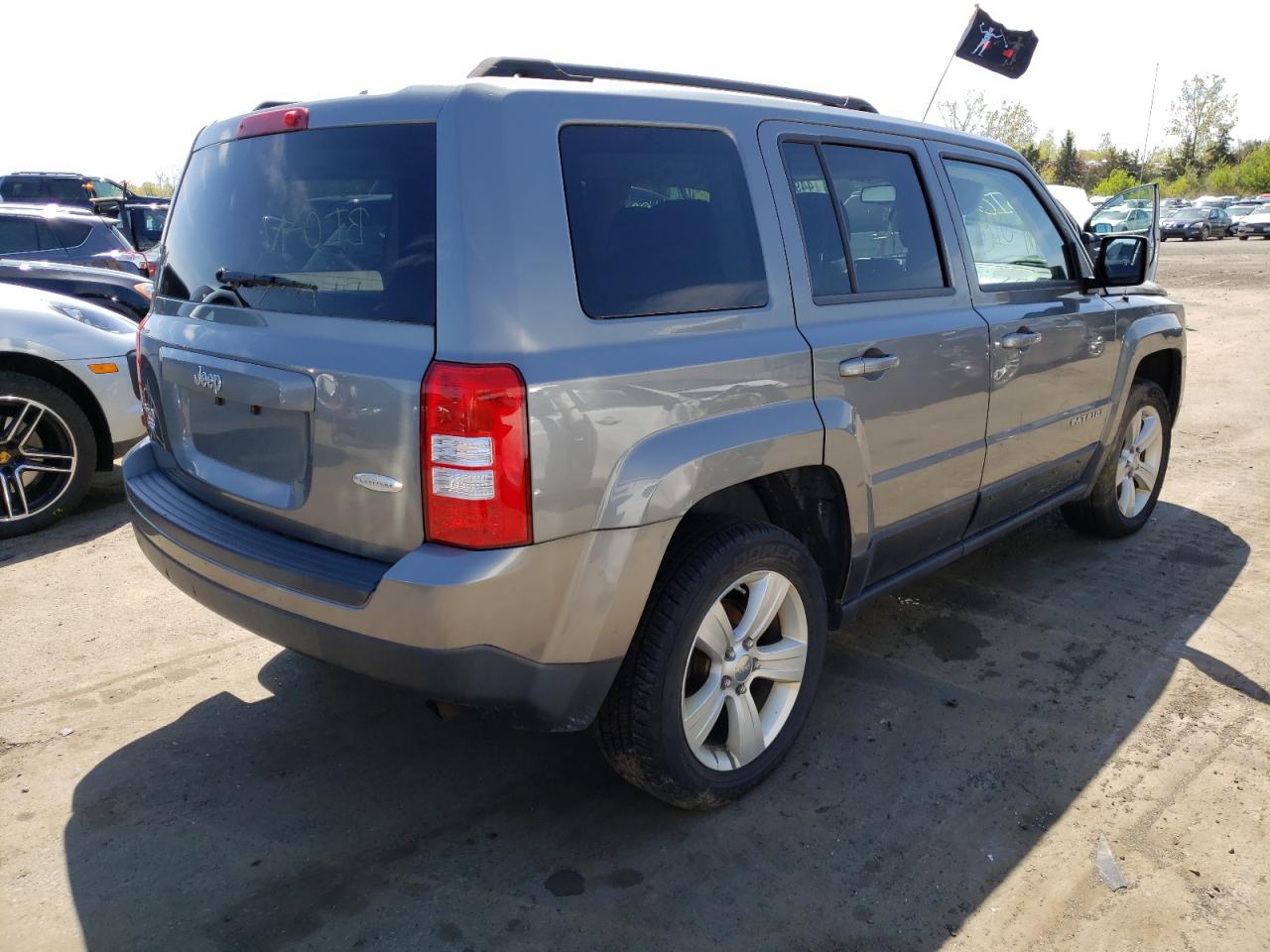 Photo 4 from auction – 2012 JEEP PATRIOT with VIN 1C4NJRFBXCD630704