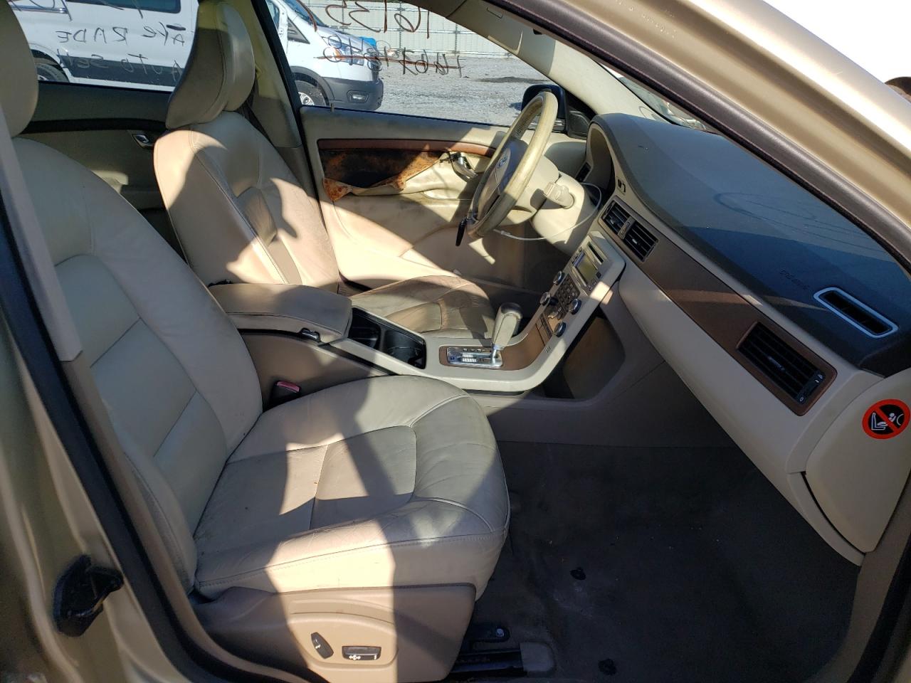 Photo 5 from auction – 2008 VOLVO S80 3.2 with VIN YV1AS982581048912