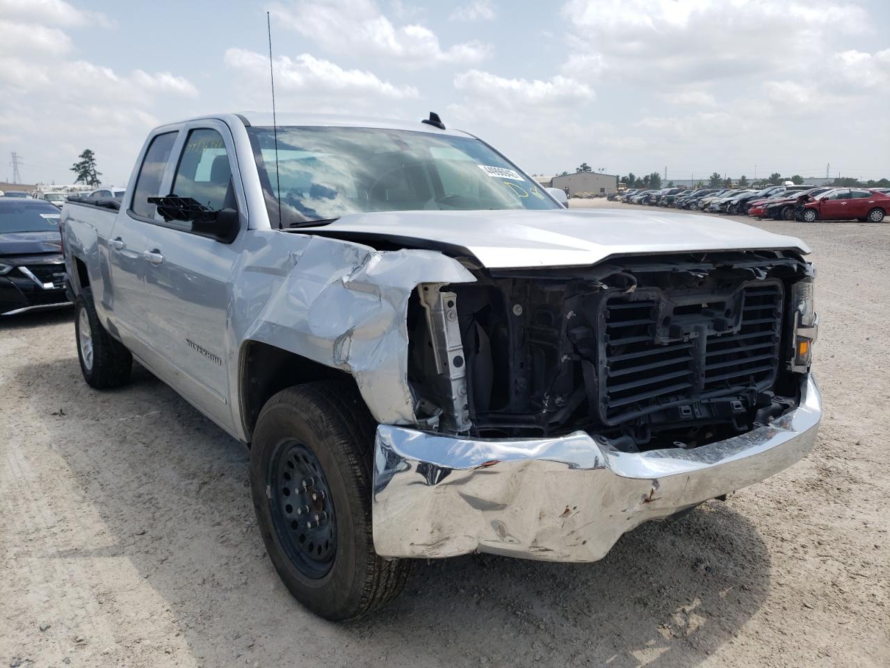 CHEVROLET SILVERADO 2018 with VIN 1GCRCREC8JZ335719 - Photo from auction