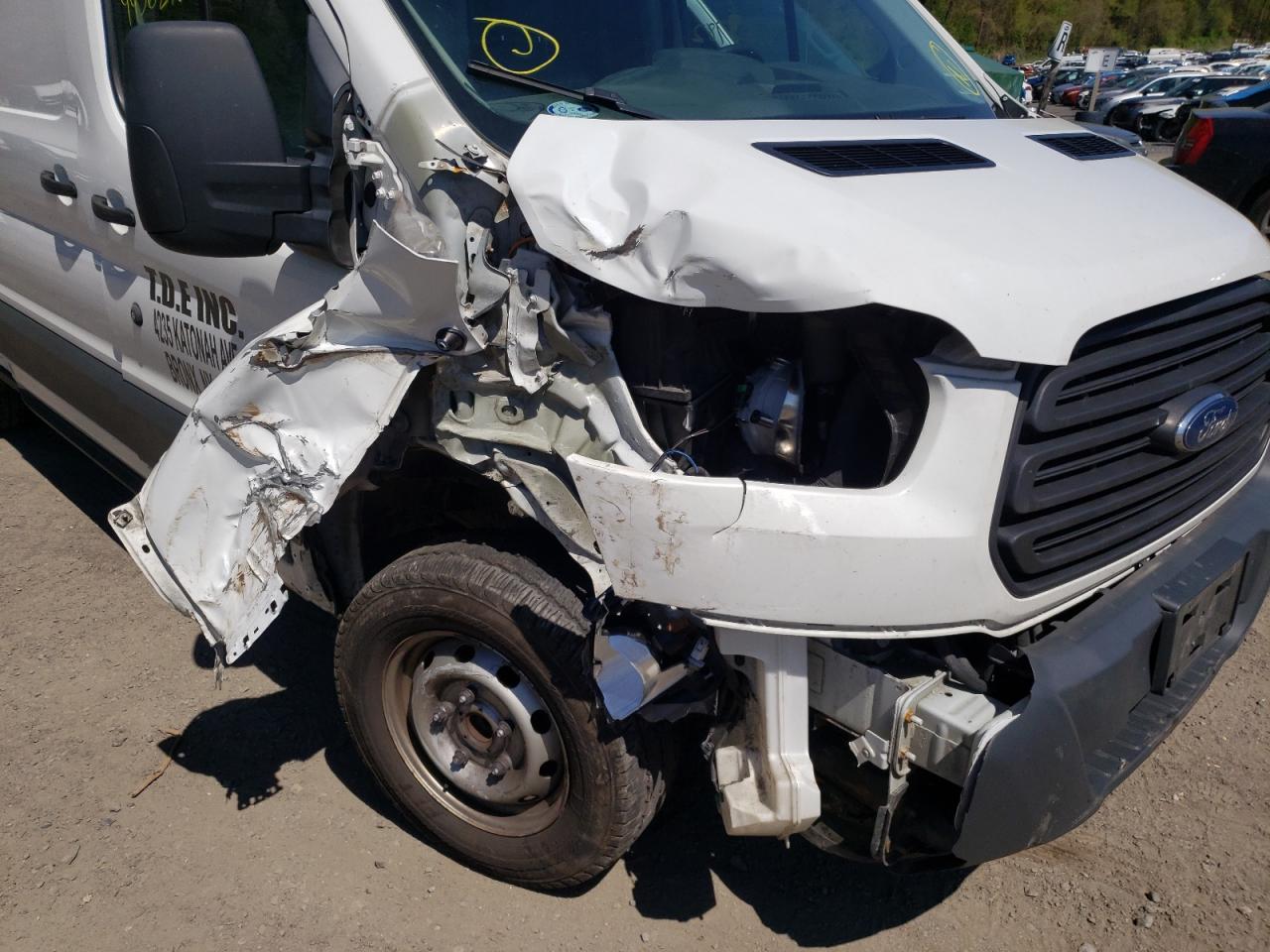 Photo 9 from auction – 2017 FORD TRANSIT T- with VIN 1FTYR2YM7HKA85124