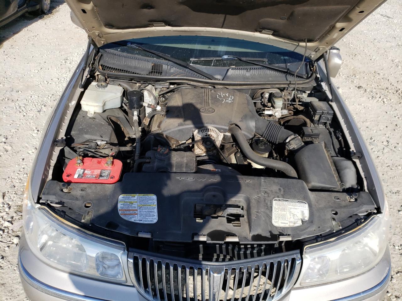 Photo 7 from auction – 2000 LINCOLN TOWN CAR E with VIN 1LNHM81W5YY838509