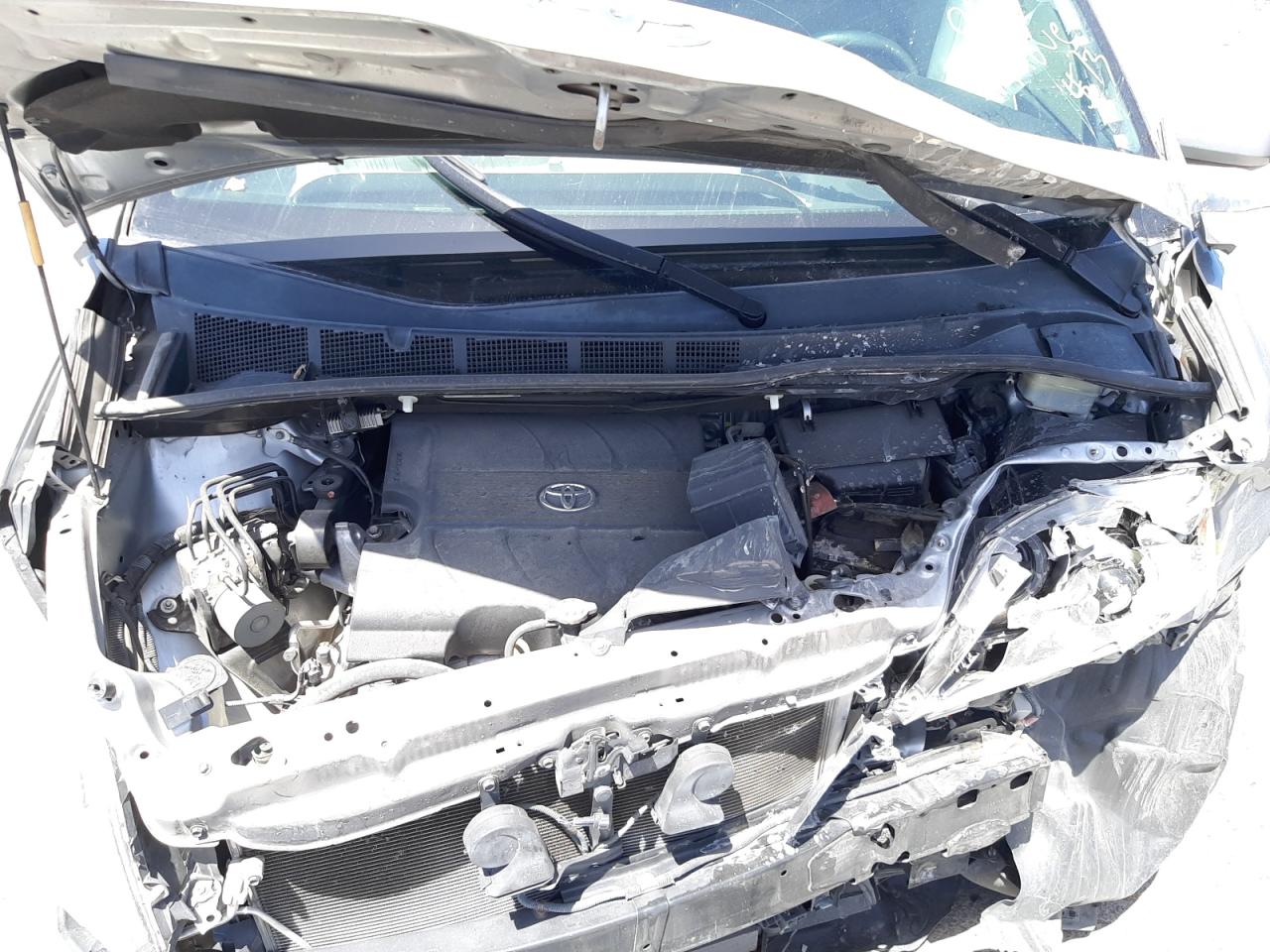 Photo 7 from auction – 2015 TOYOTA SIENNA LE with VIN 5TDKK3DC1FS631001