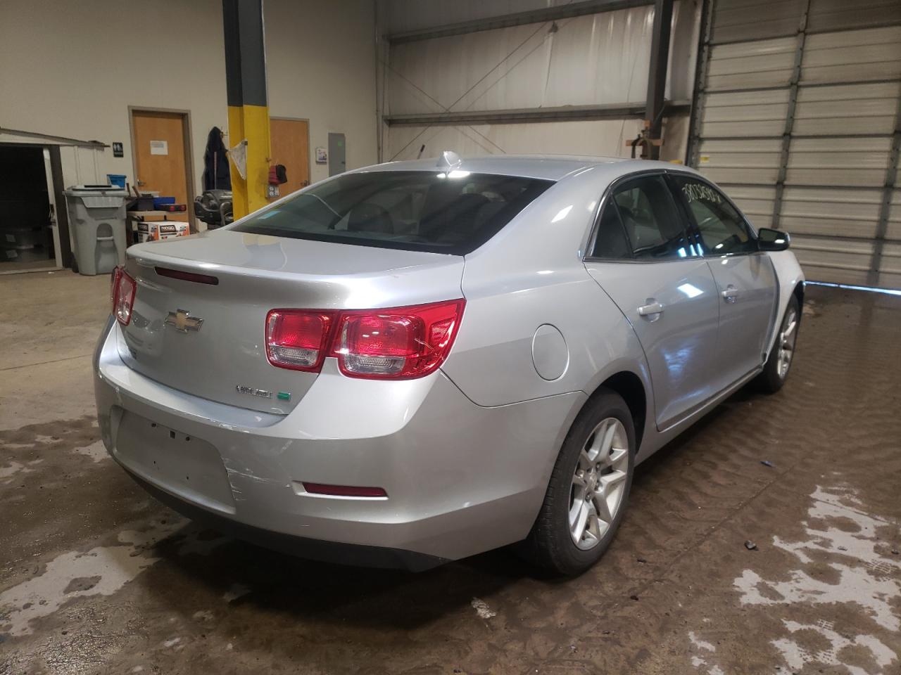 Photo 4 from auction – 2013 CHEVROLET MALIBU 1LT with VIN 1G11D5RR2DF101561