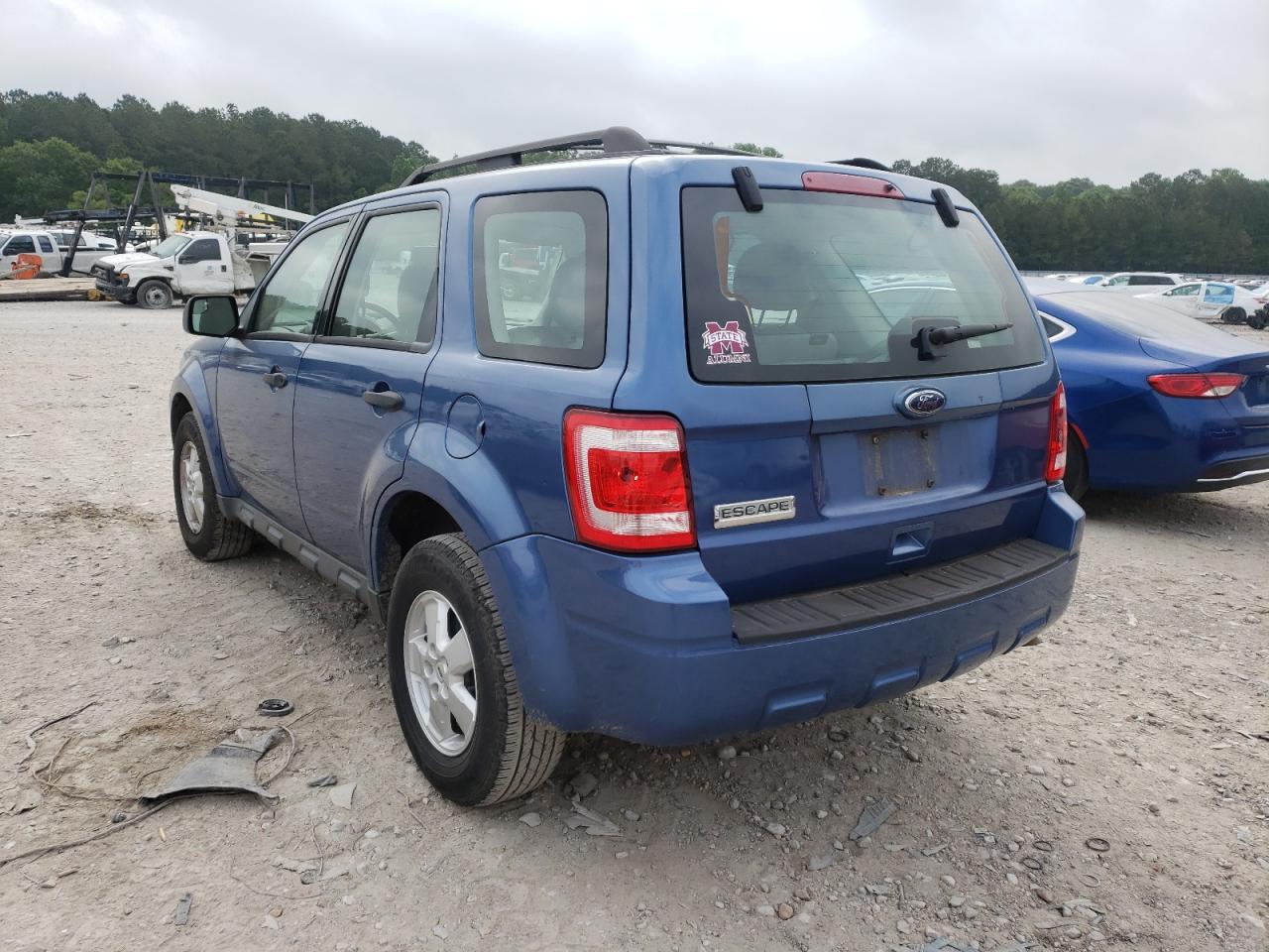 Photo 3 from auction – 2010 FORD ESCAPE XLS with VIN 1FMCU0C72AKA46859