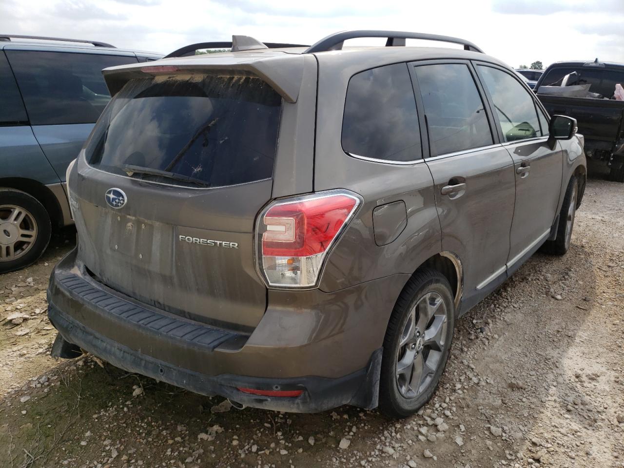 Photo 4 from auction – 2018 SUBARU FORESTER 2 with VIN JF2SJAWC8JH452859