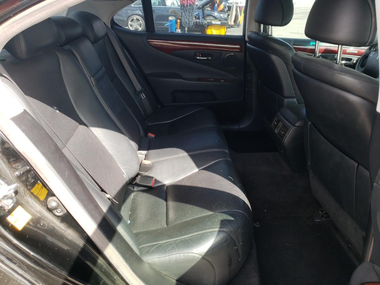 Photo 6 from auction – 2007 LEXUS LS 460 with VIN JTHBL46F775043538