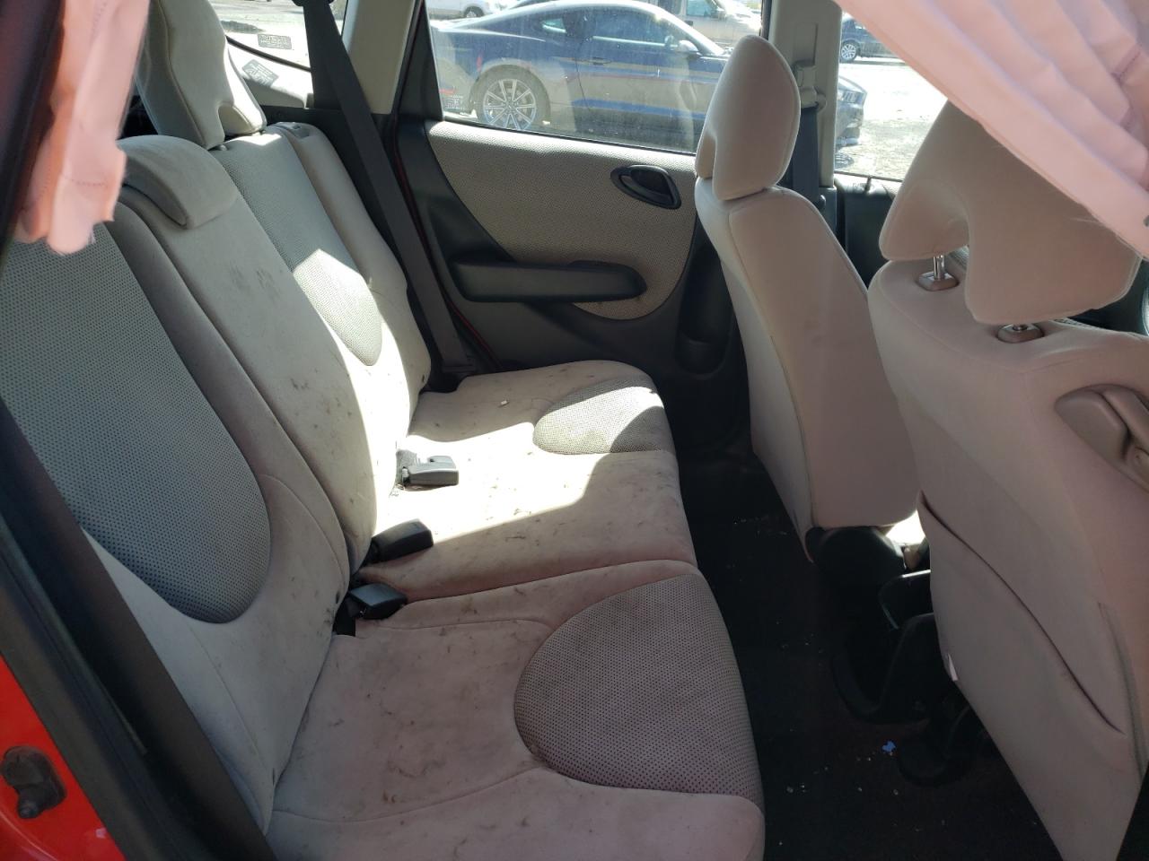 Photo 6 from auction – 2007 HONDA FIT with VIN JHMGD38477S035885