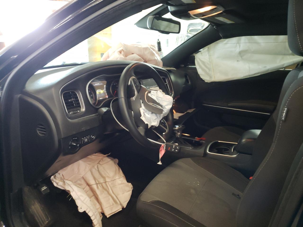 Photo 5 from auction – 2016 DODGE CHARGER SX with VIN 2C3CDXHG6GH310644