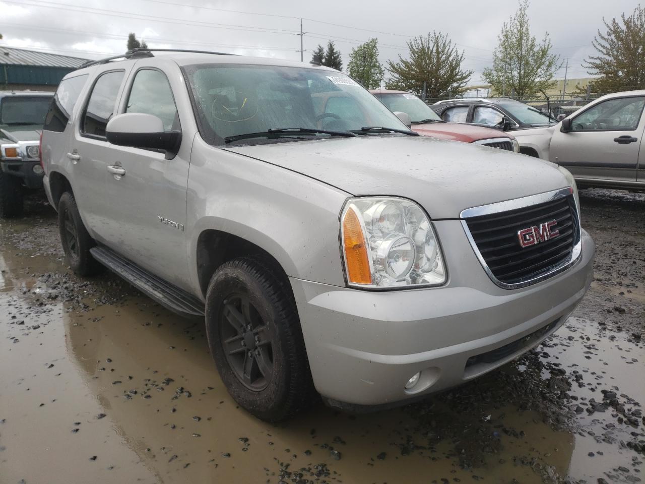 GMC YUKON 2007 with VIN 1GKFK130X7J106390 - Photo from auction