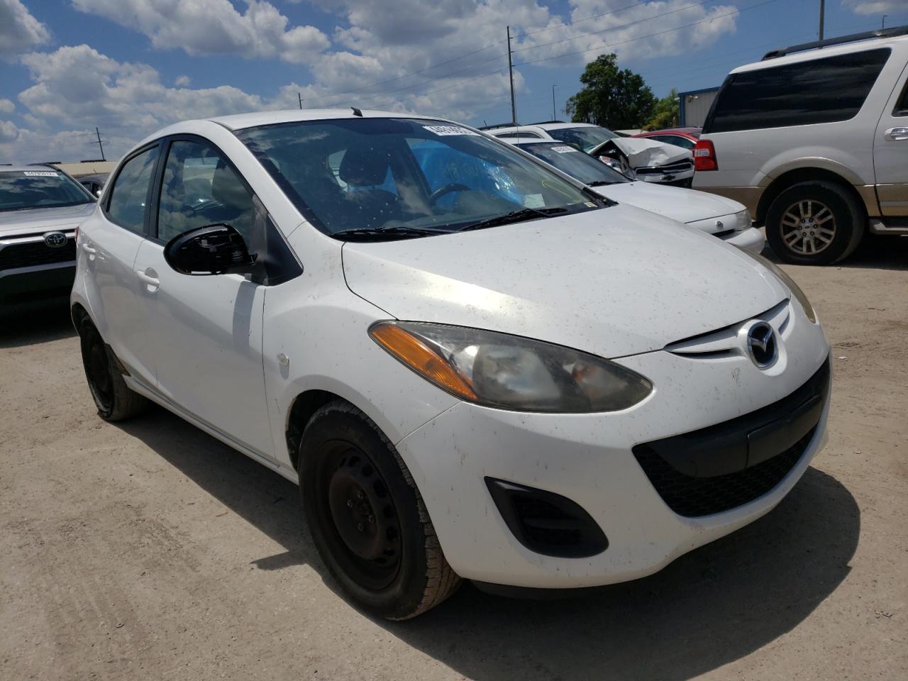 MAZDA MAZDA2 2012 with VIN JM1DE1KYXC0135471 - Photo from auction