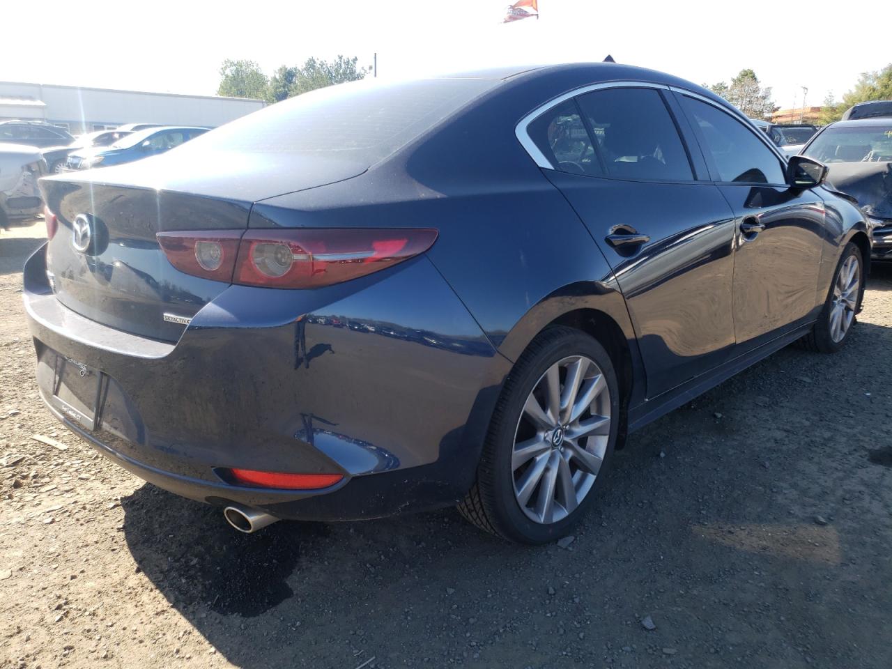 Photo 4 from auction – 2021 MAZDA 3 SELECT with VIN 3MZBPBBL2MM252114