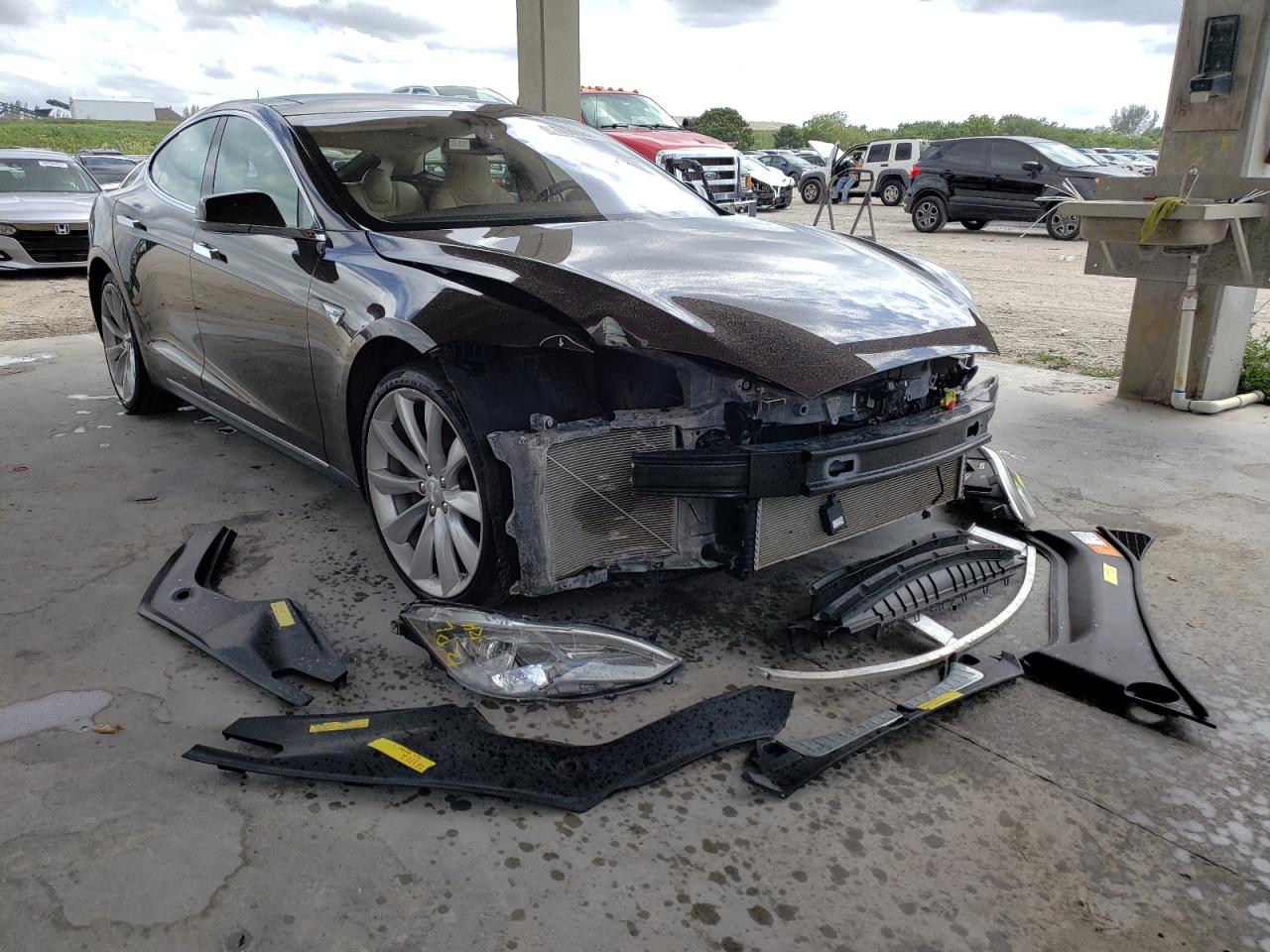 TESLA MODEL S 2012 with VIN 5YJSA1DP3CFP02273 - Photo from auction