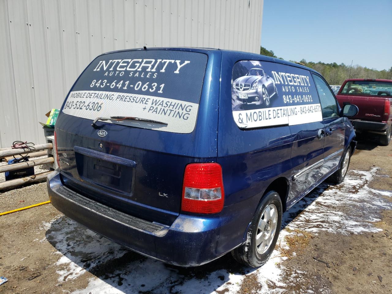 Photo 4 from auction – 2004 KIA SEDONA EX with VIN KNDUP131646605022