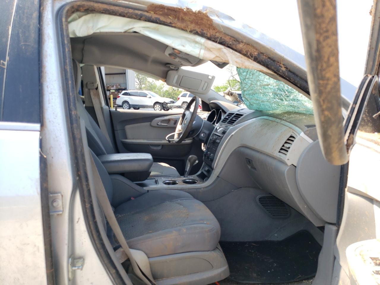 Photo 5 from auction – 2012 CHEVROLET TRAVERSE L with VIN 1GNKRGEDXCJ352267