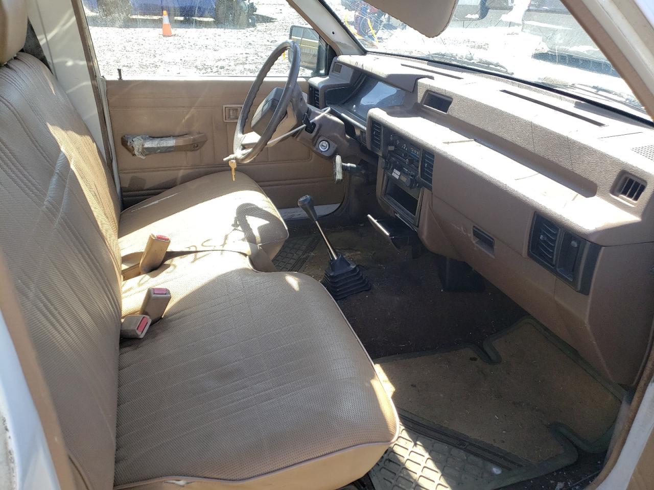 Photo 5 from auction – 1987 DODGE RAM 50 with VIN JB7FL24D6HP019956