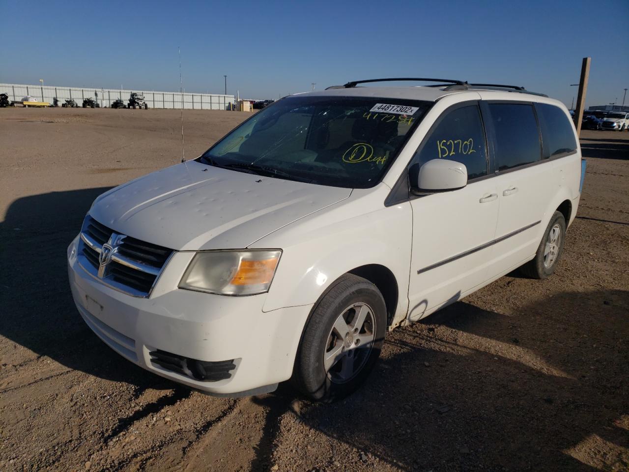 Photo 2 from auction – 2010 DODGE GRAND CARA with VIN 2D4RN5D16AR417254