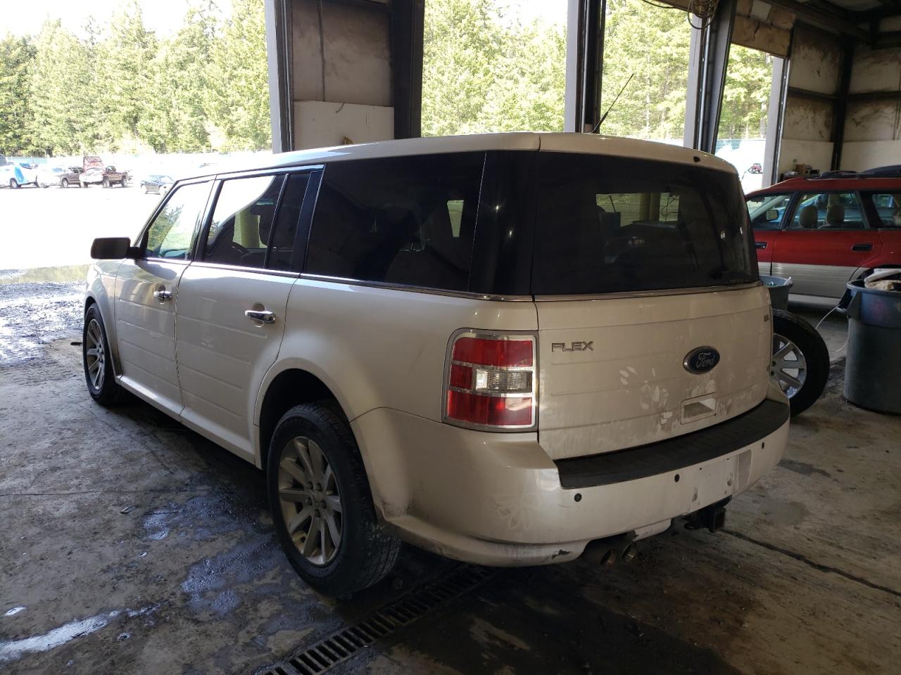 Photo 3 from auction – 2009 FORD FLEX SEL with VIN 2FMEK62C59BA01131