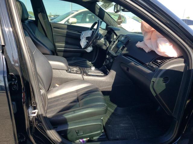 Photo 5 from auction – 2019 CHRYSLER 300 S with VIN 2C3CCAGG1KH561503