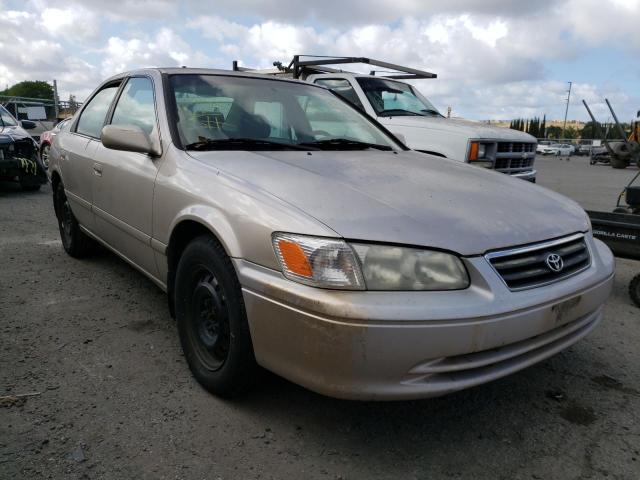 TOYOTA CAMRY CE 2000 with VIN 4T1BG22K6YU989226 - Photo from auction