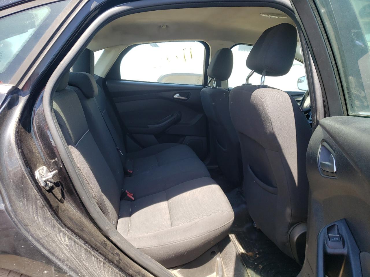 Photo 6 from auction – 2012 FORD FOCUS SEL with VIN 1FAHP3H22CL371868
