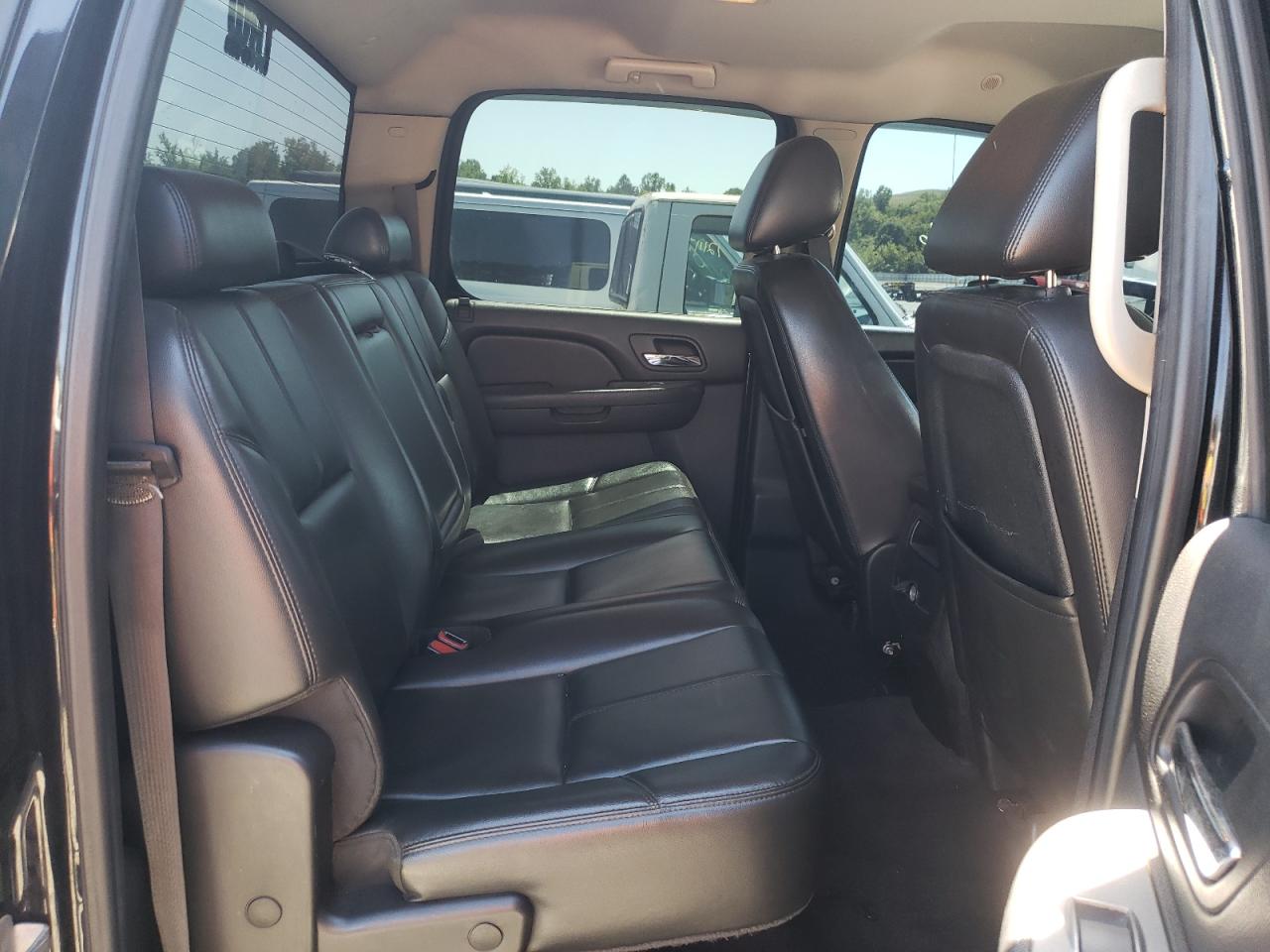 Photo 6 from auction – 2011 CHEVROLET SILVERADO with VIN 1GC1KYCG5BF257600