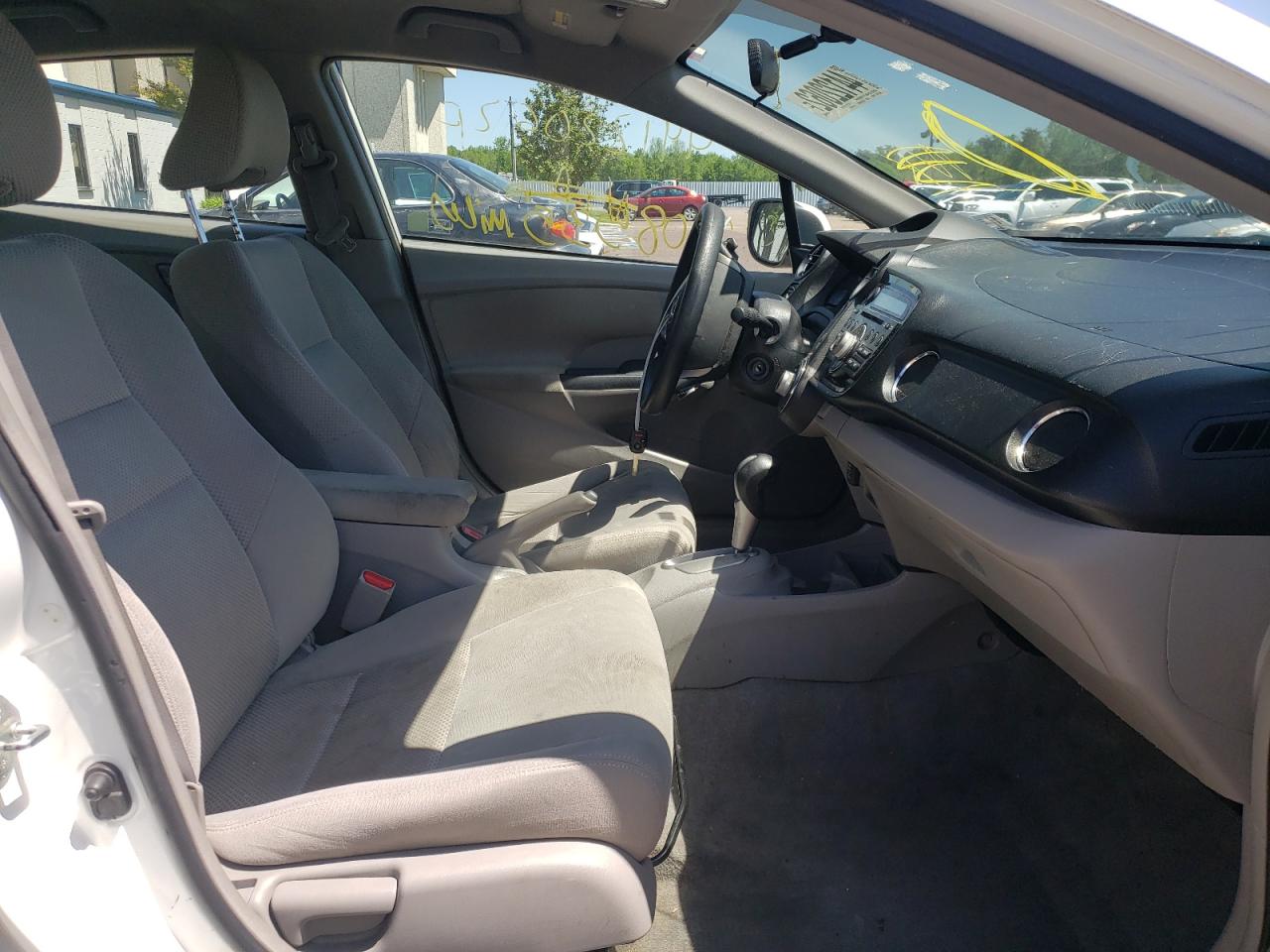 Photo 5 from auction – 2011 HONDA INSIGHT EX with VIN JHMZE2H79BS007086